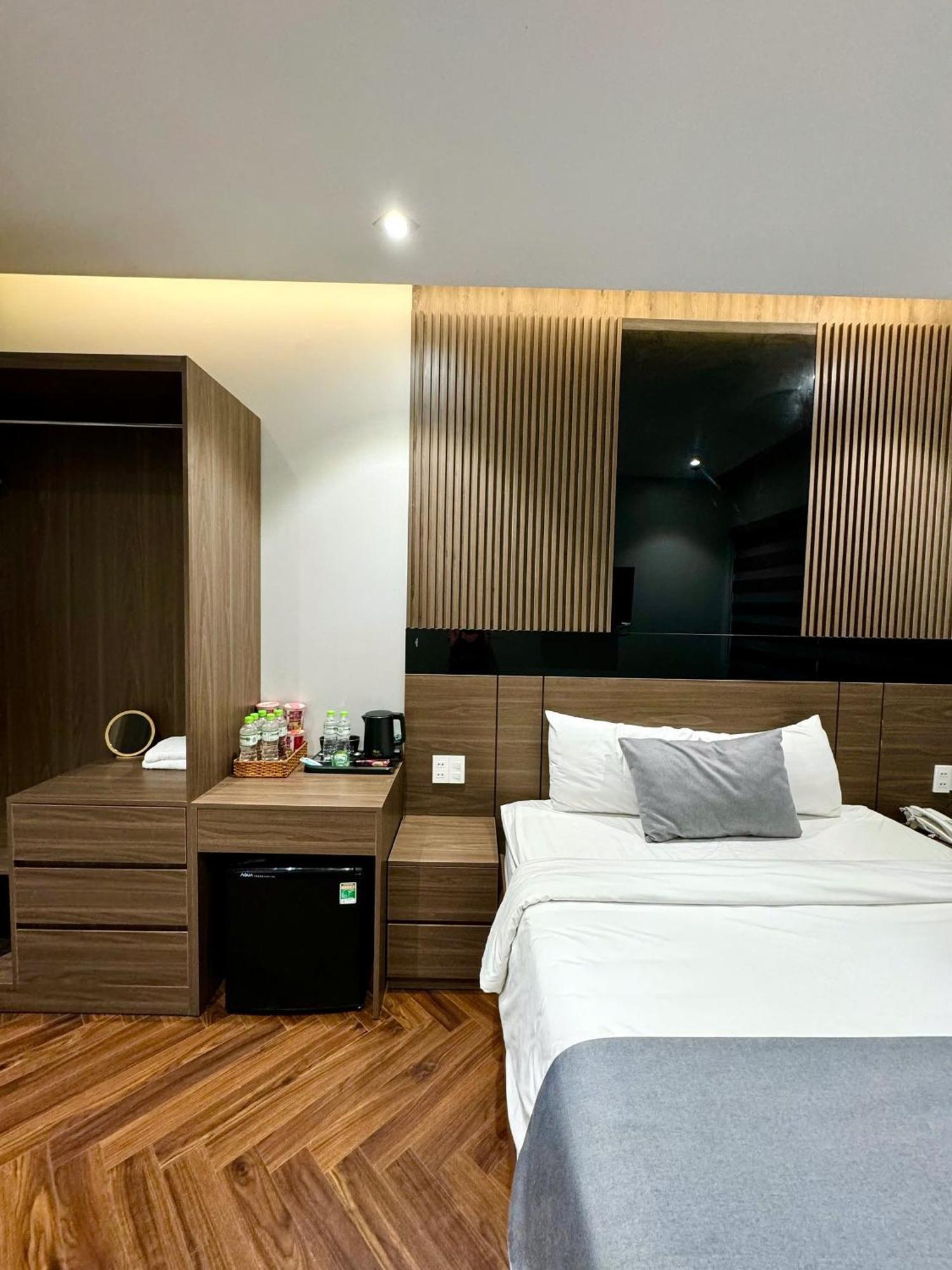Hotel Long 2