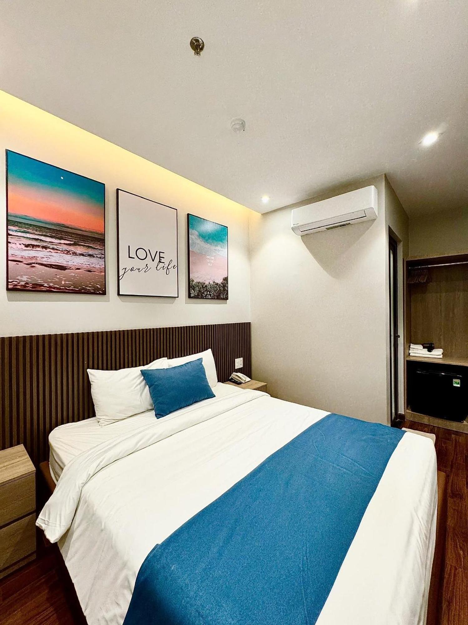 Khách sạn Long 2